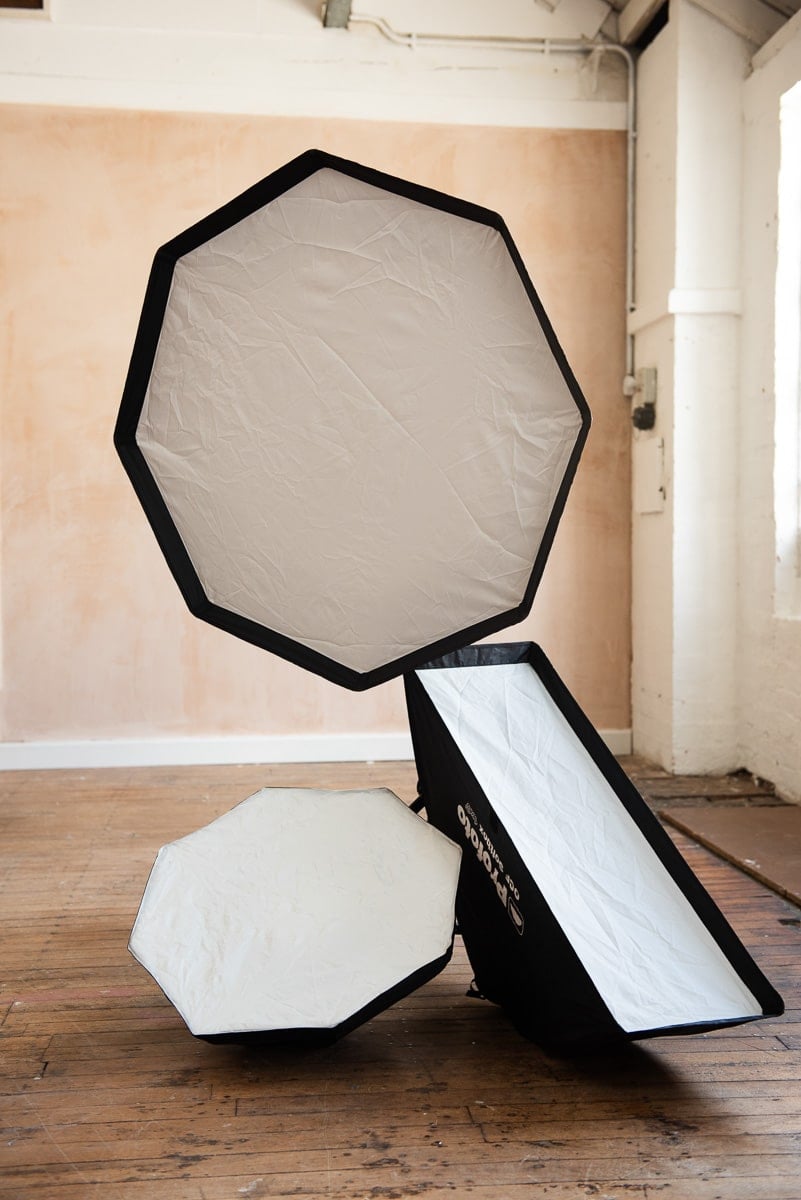 Photography umbrella vs softbox for portrait lighting